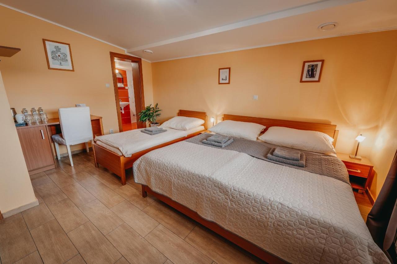 City Penzion Hotel Kosice Exterior photo