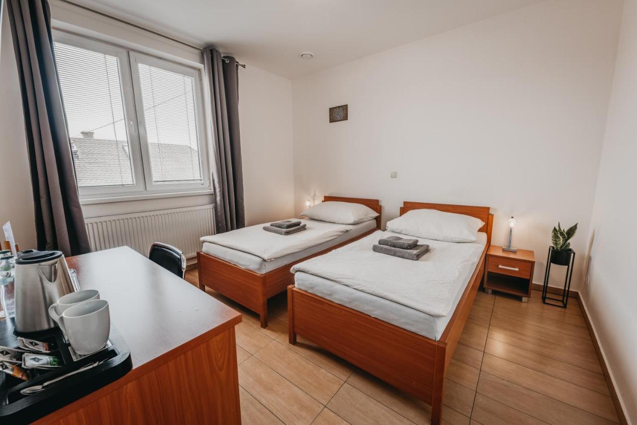 City Penzion Hotel Kosice Exterior photo