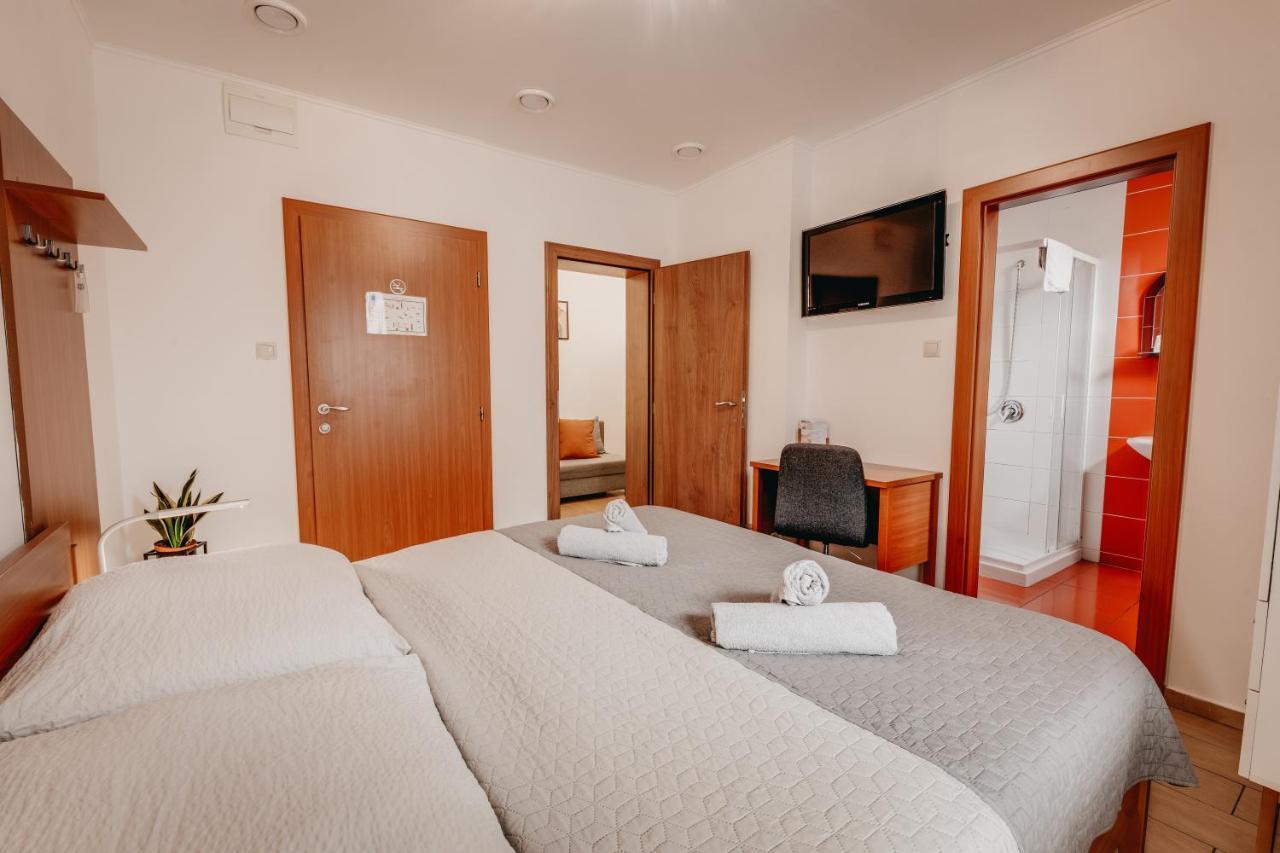 City Penzion Hotel Kosice Exterior photo